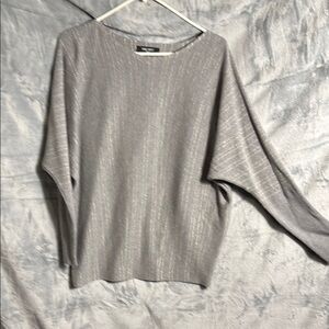 Nine‎ West sweater size large Women's Gray Sweater with accent striped oversized